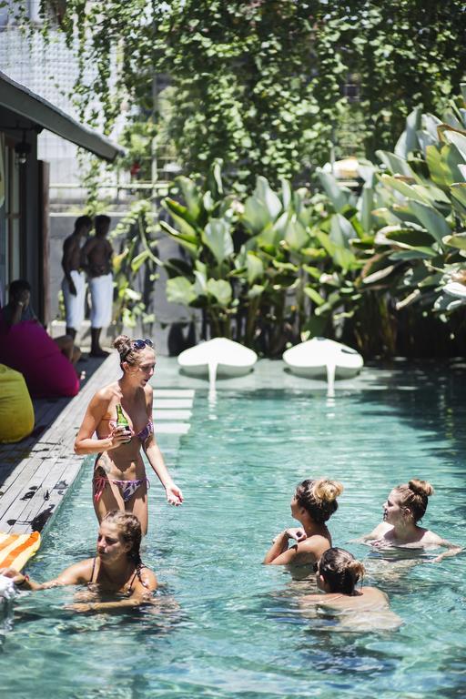M Boutique Hostel Seminyak Dış mekan fotoğraf